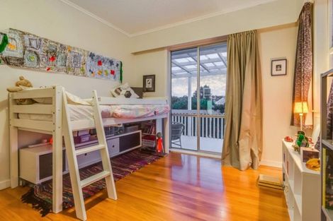 Photo of property in 66 Tiroroa Avenue, Te Atatu South, Auckland, 0610