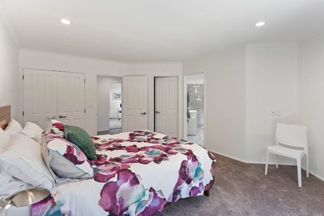 Photo of property in 30 Awanui Drive, Waikanae, 5036