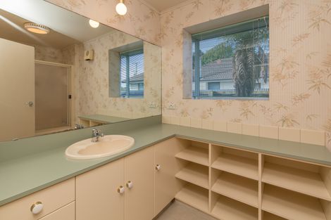 Photo of property in 24 Woodend Road, Woodend, 7610