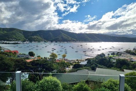 Photo of property in 29 Amelia Crescent, Waikawa, Picton, 7220
