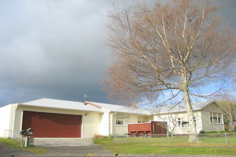 Photo of property in 7 Huriana Grove, Turangi, 3334