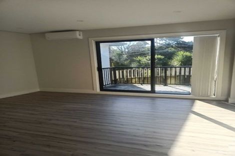 Photo of property in 11 Wyon Way, Flat Bush, Auckland, 2016
