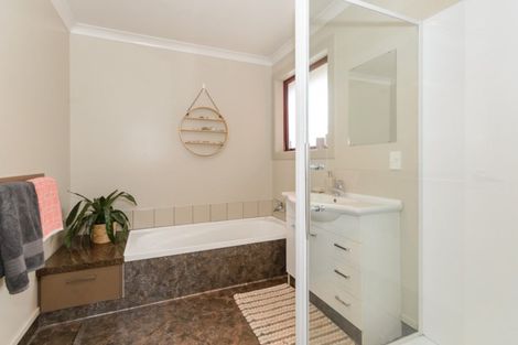 Photo of property in 61 Litchfield Street, Redwoodtown, Blenheim, 7201