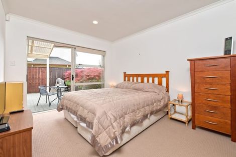 Photo of property in 16 Lake Drive, Karaka, Papakura, 2113