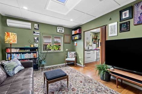 Photo of property in 4 Kuku Street, Te Awanga, 4102