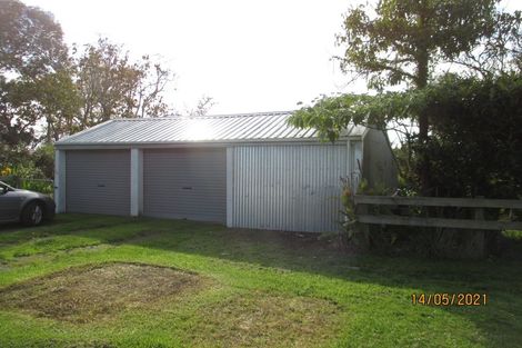 Photo of property in 140 Wades Road, Whitford, Howick, 2571
