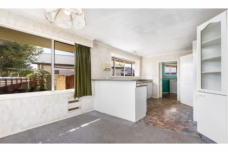 Photo of property in 24 Palmers Road, New Brighton, Christchurch, 8083