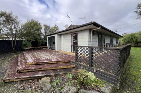 Photo of property in 2 Rata Street, Tokomaru, Palmerston North, 4474