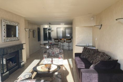 Photo of property in 3/154 Oriental Parade, Oriental Bay, Wellington, 6011