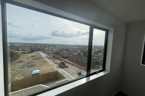 Photo of property in 9a Crestview Rise, Papakura, 2110