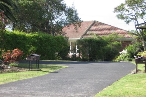 Photo of property in 30 Covil Avenue, Te Atatu South, Auckland, 0610