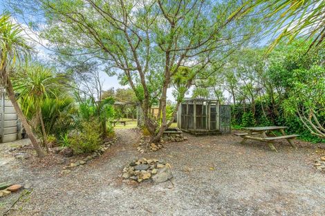 Photo of property in 2081 Paparoa Valley Road, Paparoa, 0571