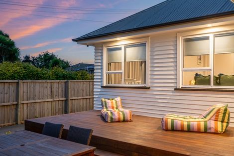 Photo of property in 274 Riverlaw Terrace, Saint Martins, Christchurch, 8022