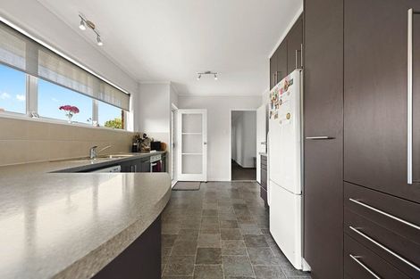 Photo of property in 18 Bernard Street, Chedworth, Hamilton, 3210