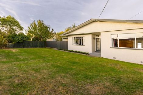 Photo of property in 6 Oxford Street, Waimate, 7924