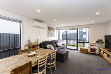 Photo of property in 14 Wheatsheaf Lane, Heathcote Valley, Christchurch, 8022