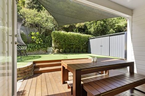 Photo of property in 6 Lerwick Terrace, Melrose, Wellington, 6023