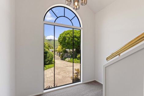 Photo of property in 30 Awanui Drive, Waikanae, 5036