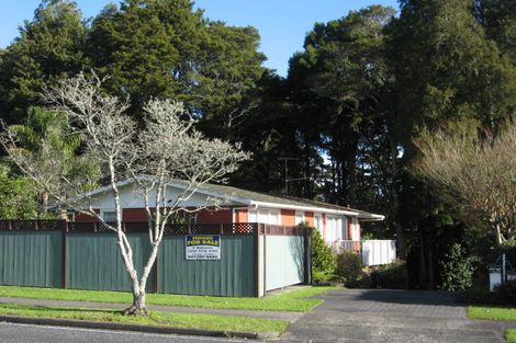 Photo of property in 53 Lawrence Crescent, Hillpark, Auckland, 2102