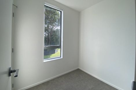 Photo of property in 2/2 Moor Avenue, Te Atatu Peninsula, Auckland, 0610
