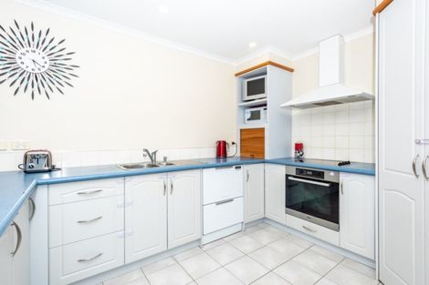 Photo of property in 19 Margaret Place, Lytton West, Gisborne, 4010