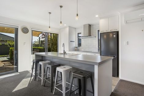 Photo of property in 4 Magnetic Place, Cromwell, 9310