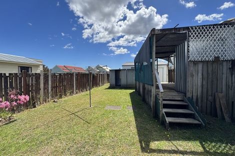 Photo of property in 121 Shifnal Drive, Randwick Park, Auckland, 2105