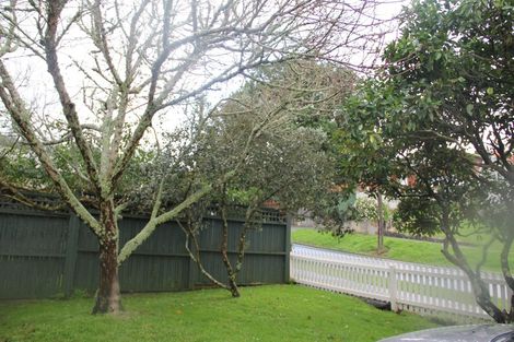 Photo of property in 14 Huapai Street, Onehunga, Auckland, 1061