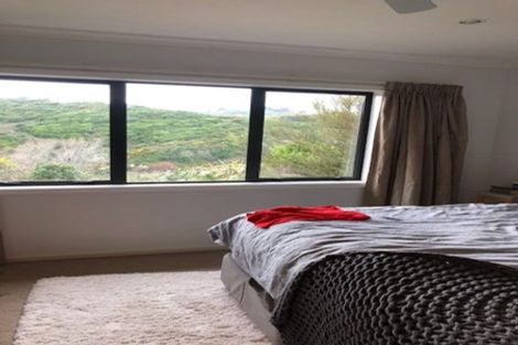 Photo of property in 5 Catlins Glen, Aotea, Porirua, 5024