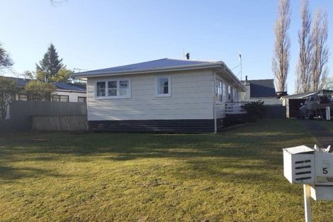 Photo of property in 5 Rea Grove, Turangi, 3334