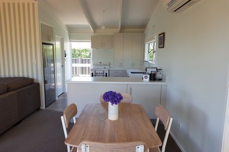 Photo of property in 2 Taihiki Road, Clarks Beach, 2122