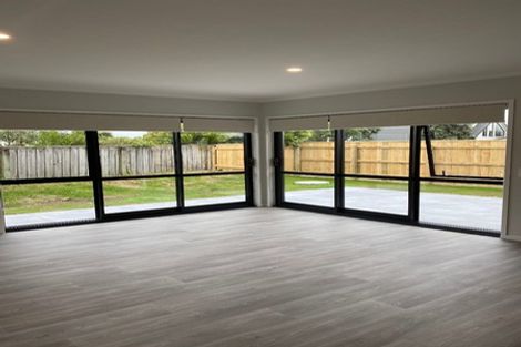 Photo of property in 59 Seagrass Place, Otaki Beach, Otaki, 5512