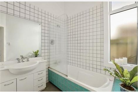 Photo of property in 25 Hardwicke Street, Sumner, Christchurch, 8081