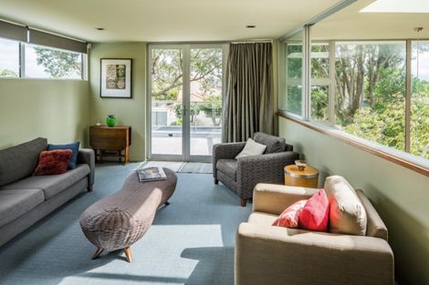 Photo of property in 22 Puriri Street, Eastbourne, Lower Hutt, 5013