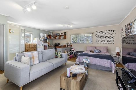 Photo of property in 78 Oxford Street, Tawa, Wellington, 5028