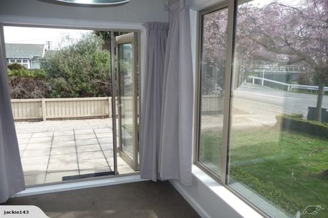 Photo of property in 666 Avonside Drive, Avonside, Christchurch, 8061