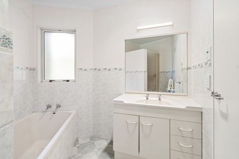 Photo of property in 5 Highland Lass Place, Langs Beach, Waipu, 0582