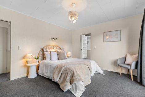 Photo of property in 35 Oregon Drive, Kelvin Heights, Queenstown, 9300