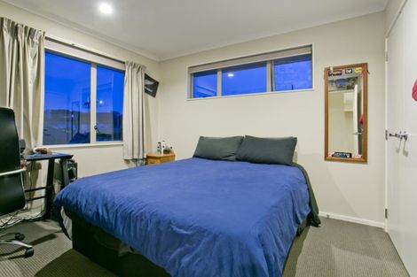 Photo of property in 24 Huntington Park Drive, Greenhithe, Auckland, 0632