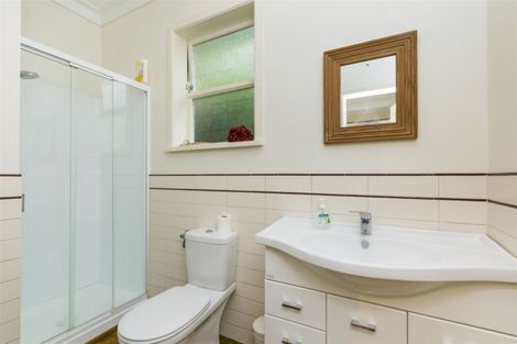 Photo of property in 10 Amapur Drive, Khandallah, Wellington, 6035