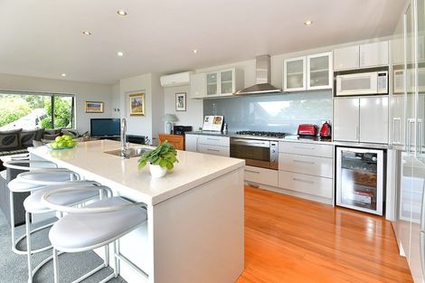 Photo of property in 246a Whangaparaoa Road, Red Beach, 0932