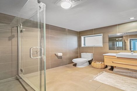 Photo of property in 13a Fiesta Drive, Half Moon Bay, Auckland, 2012