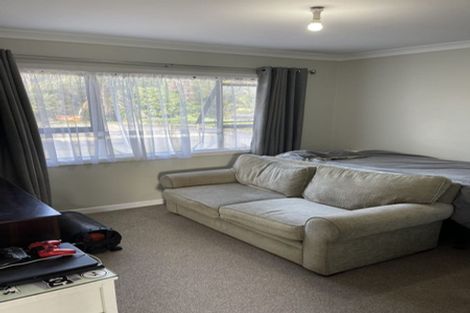 Photo of property in 27 Charles Prevost Drive, The Gardens, Auckland, 2105