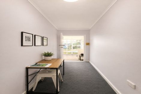 Photo of property in 28 Lewis Street, Glenview, Hamilton, 3206