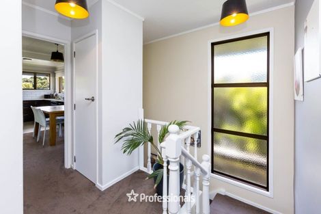 Photo of property in 1/4 Parera Grove, Heretaunga, Upper Hutt, 5018