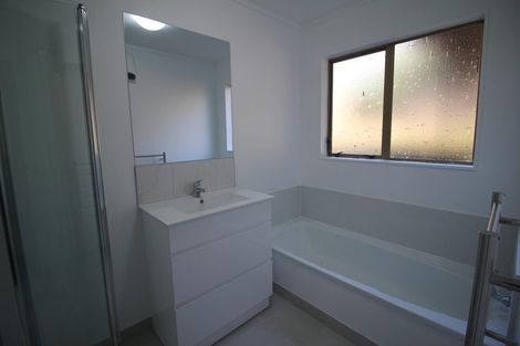 Photo of property in 21 Te Kiteroa Grove, Churton Park, Wellington, 6037