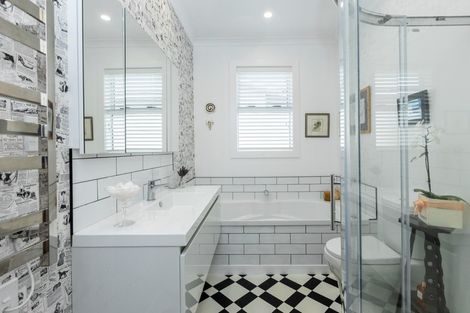 Photo of property in 89 Vigor Brown Street, Napier South, Napier, 4110