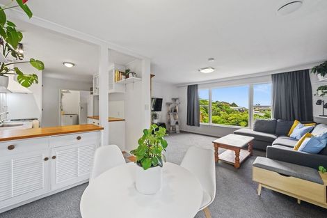 Photo of property in 93 Dowse Drive, Maungaraki, Lower Hutt, 5010