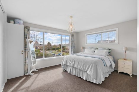 Photo of property in 25 Hillcrest Place, Avonhead, Christchurch, 8042