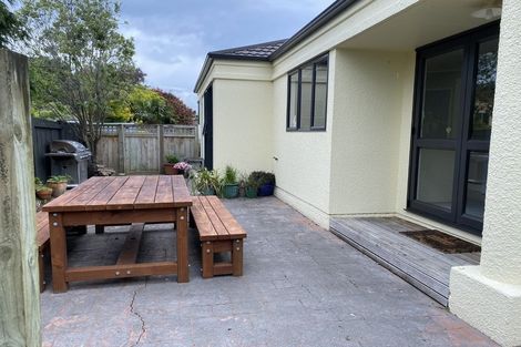 Photo of property in 68 Clifton Terrace, Fitzherbert, Palmerston North, 4410